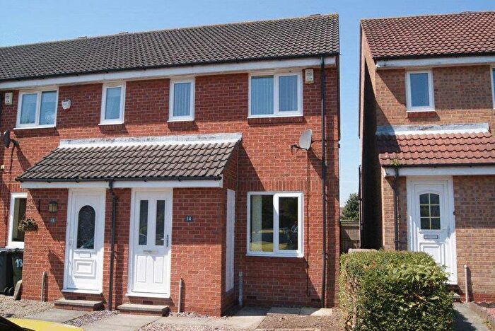 2 Bedroom End Of Terrace House To Rent In Rothbury Close, Killingworth, Newcastle Upon Tyne, NE12