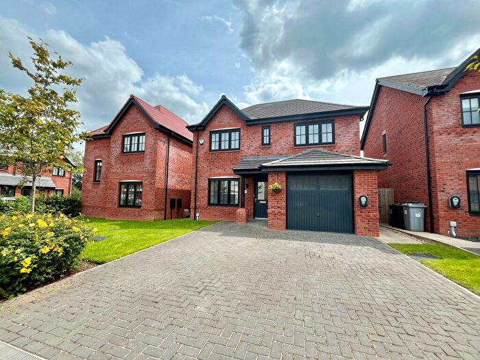 3 Bedroom House To Rent In Wentworth Street, Handforth, SK9