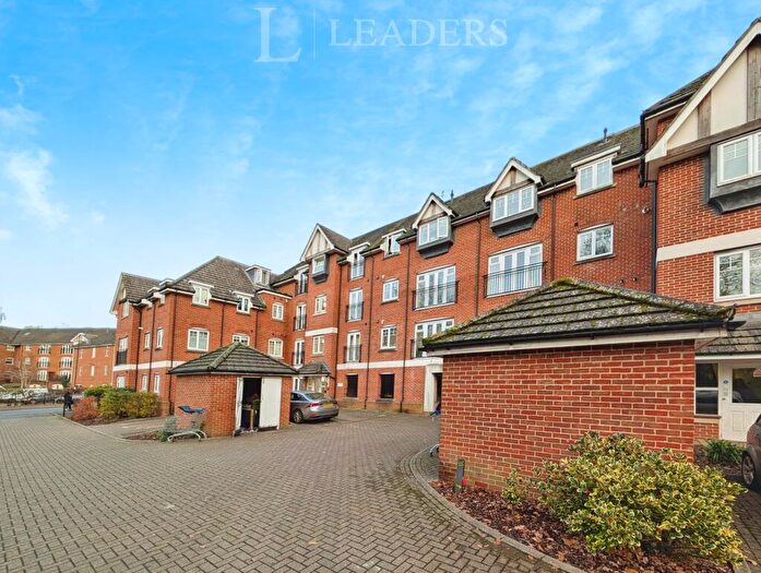 2 Bedroom Apartment To Rent In Clarke House, Northgate, RH10