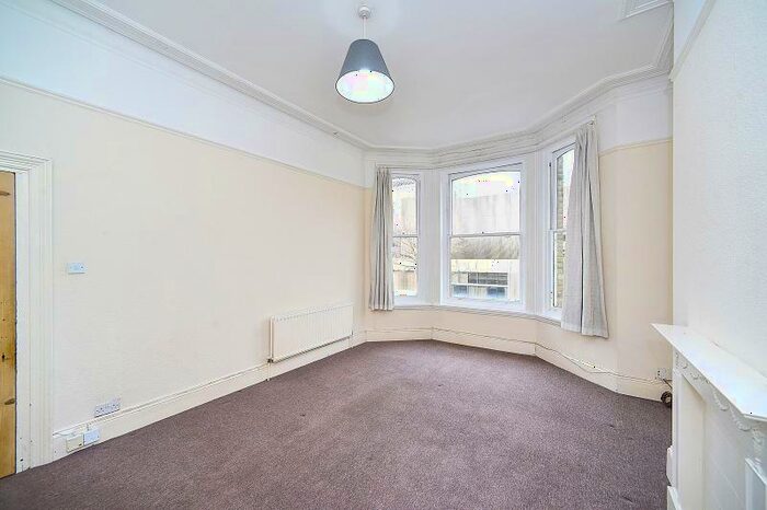 2 Bedroom Flat To Rent In Tisbury Road, Hove, BN3