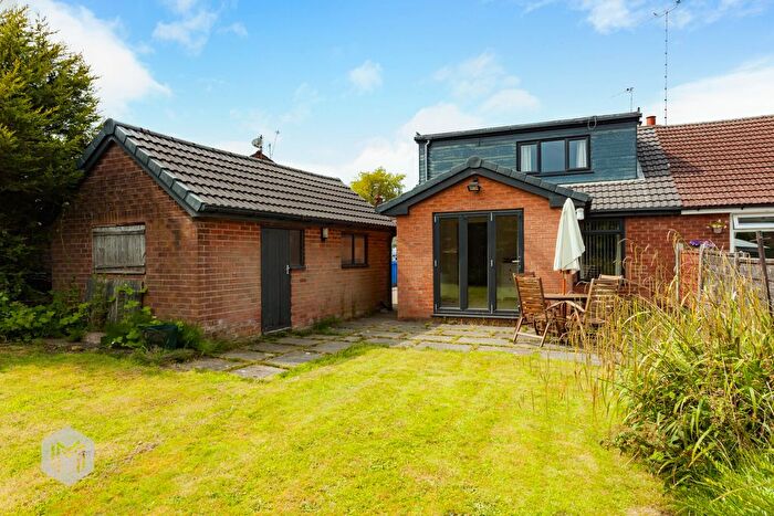 2 Bedroom Bungalow For Sale In Westbury Close, Bury, Greater Manchester, BL8