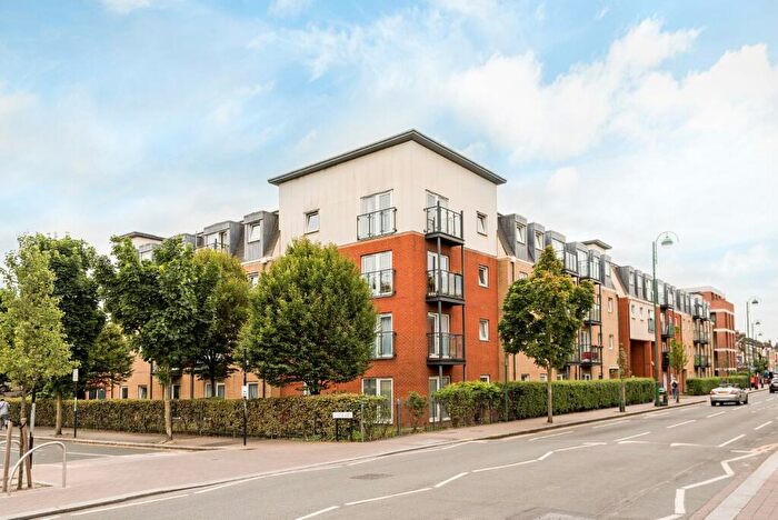 2 Bedroom Apartment To Rent In High Road Leytonstone, London, E11
