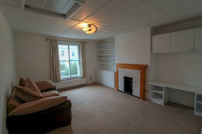 1 Bedroom Apartment To Rent In Union Street, High Barnet, Hertfordshire, EN5