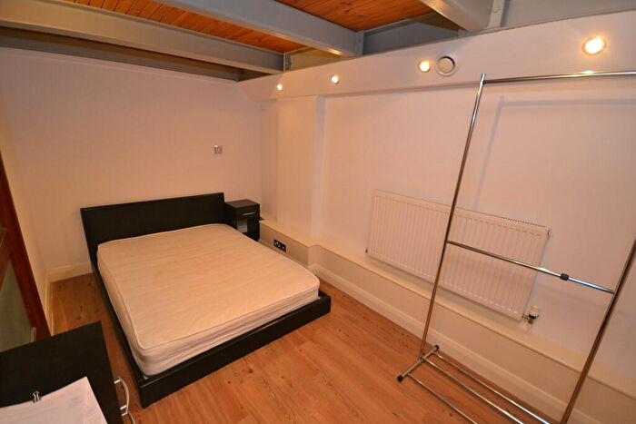 2 Bedroom Apartment To Rent In Crusader House, City Centre, NG1