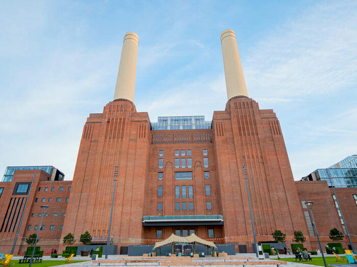 Studio To Rent In Switch House East, Circus Road East, Battersea, London, SW11