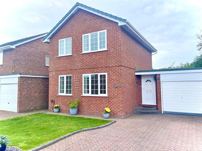 3 Bedroom House For Sale In Alder Close, Burton, Christchurch, Dorset, BH23