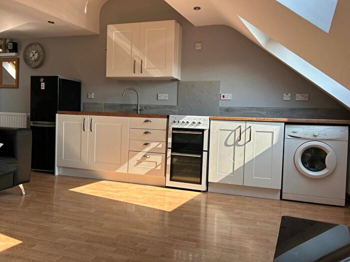 1 Bedroom Flat To Rent In Caversham, Reading, RG4