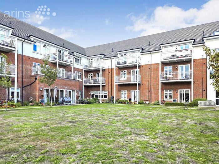 1 Bedroom Apartment For Sale In Englefield Place, Earley, Reading, RG6