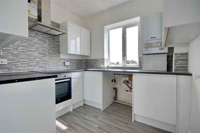 3 Bedroom Flat To Rent In London Road, Portsmouth, PO2