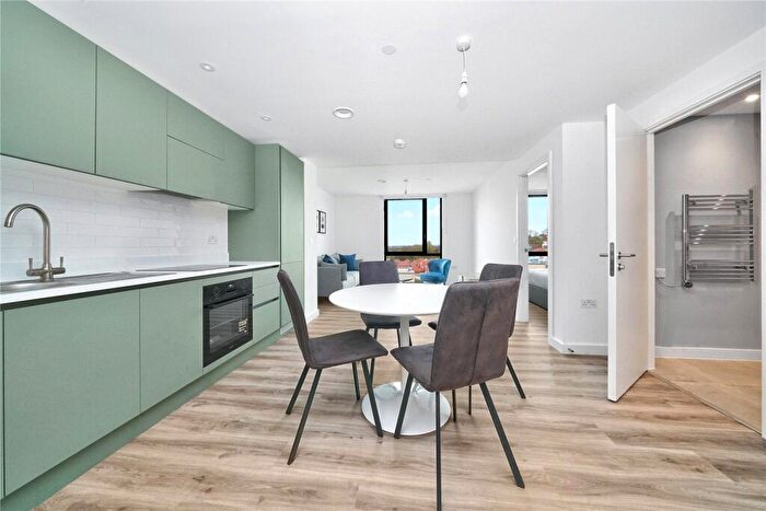 1 Bedroom Apartment To Rent In Calibra Court, Kimpton Road, Luton, LU2