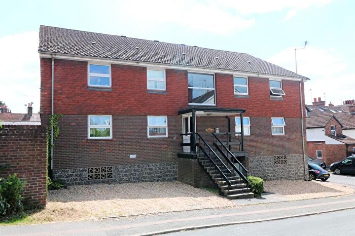 1 Bedroom Apartment To Rent In Vincent Road, Dorking, RH4