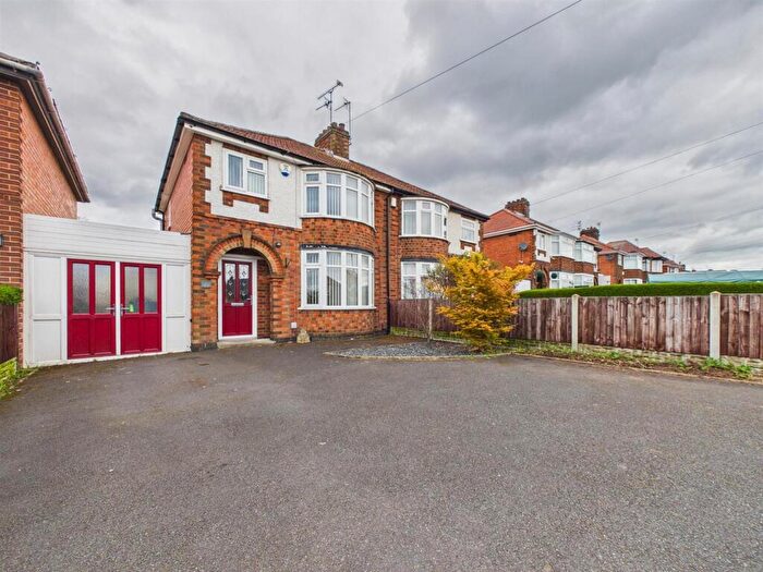 3 Bedroom Semi Detached House For Sale In Wiltshire Road, Chaddesden, Derby, DE21