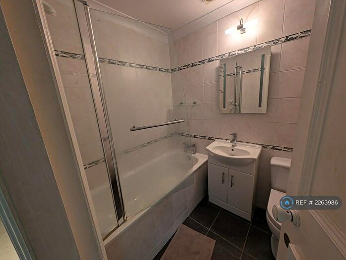 1 Bedroom Flat To Rent In Lynedoch Street, Glasgow, G3