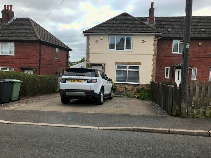 3 Bedroom Town House To Rent In Glebe Avenue, Pinxton, NG16