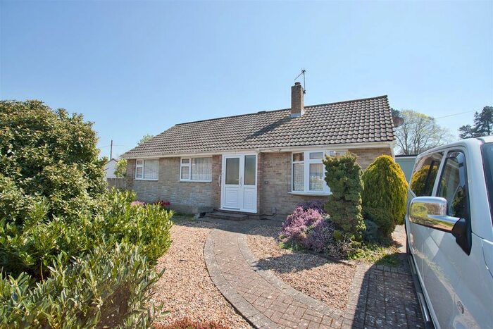 3 Bedroom Bungalow To Rent In Mill Close, River, Dover, CT17