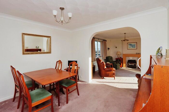 3 Bedroom Bungalow For Sale In Cranford Drive, Owlthorpe, Sheffield, South Yorkshire, S20