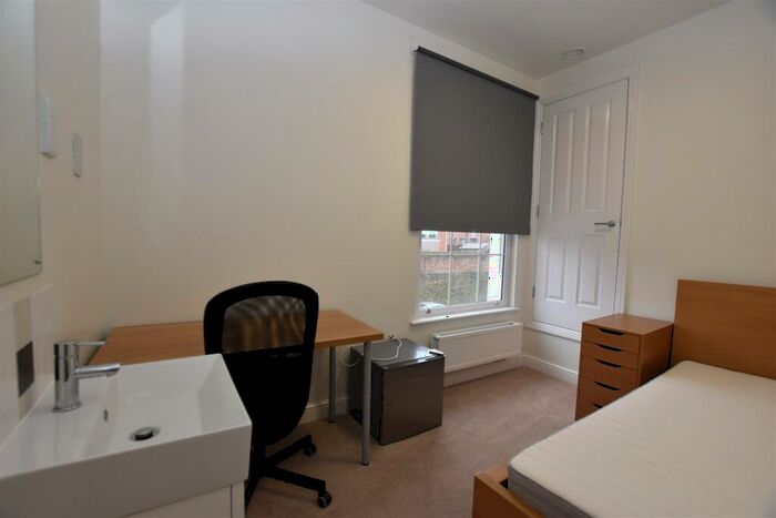 Detached House To Rent In Room, A Sidmouth Street, RG1