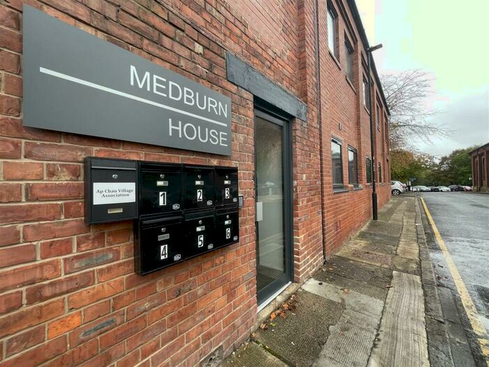 4 Bedroom Flat To Rent In Medburn House, Barker Street, Shieldfield, Newcastle Upon Tyne, NE2