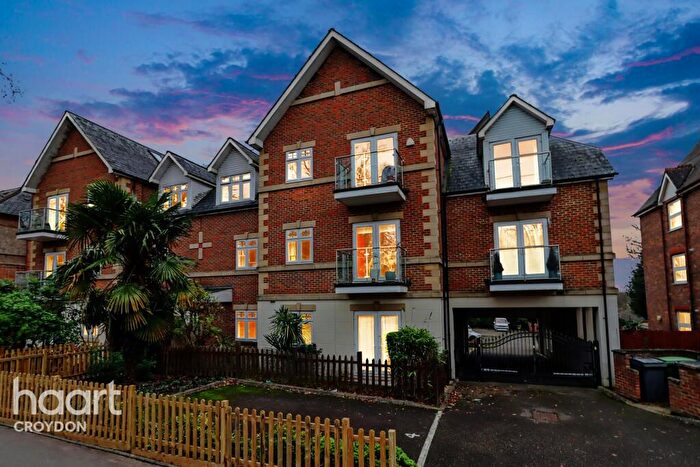 2 Bedroom Flat For Sale In Normanton Road, South Croydon, CR2