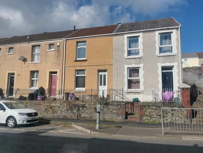 2 Bedroom Property To Rent In Neath Road, Plasmarl, SA6