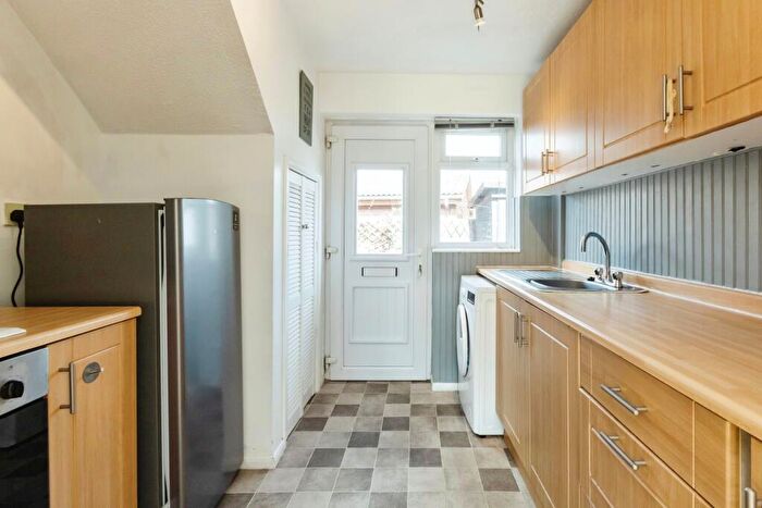 1 Bedroom End Of Terrace House For Sale In Kensington Gardens, Carlton, Nottingham, Nottinghamshire, NG4