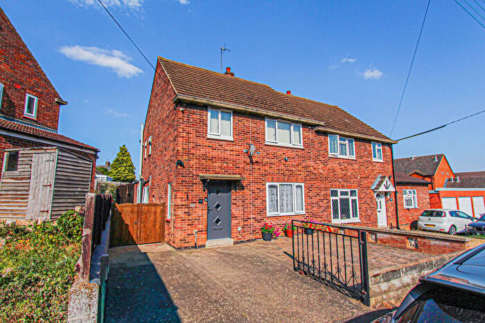 3 Bedroom Semi-Detached House For Sale In Baker Street, Irthlingborough, NN9