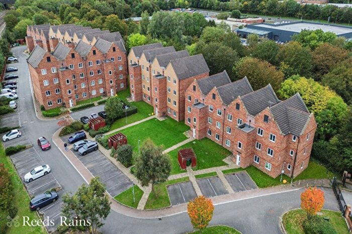 2 Bedroom Penthouse For Sale In Tapton Lock Hill, Chesterfield, Derbyshire, S41