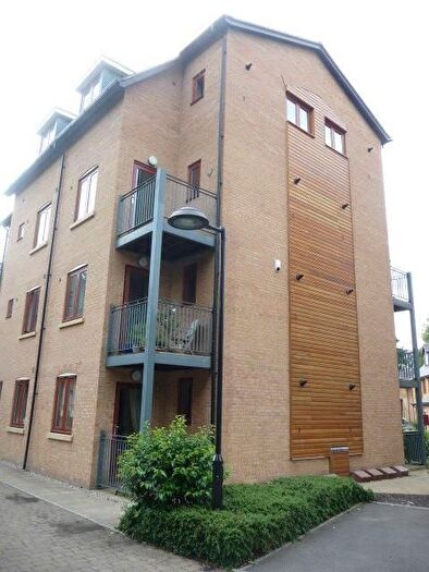 1 Bedroom Flat To Rent In Granhams Road, Great Shelford, Cambridge, CB22