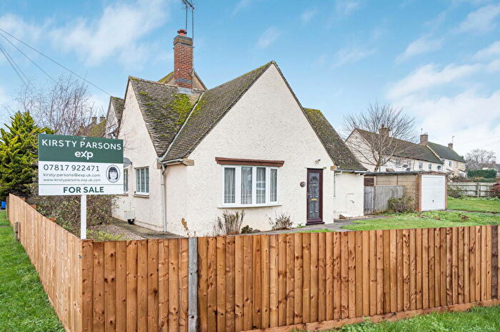 2 Bedroom Semi-Detached Bungalow For Sale In Bull Baulk, Middleton Cheney, Banbury, OX17
