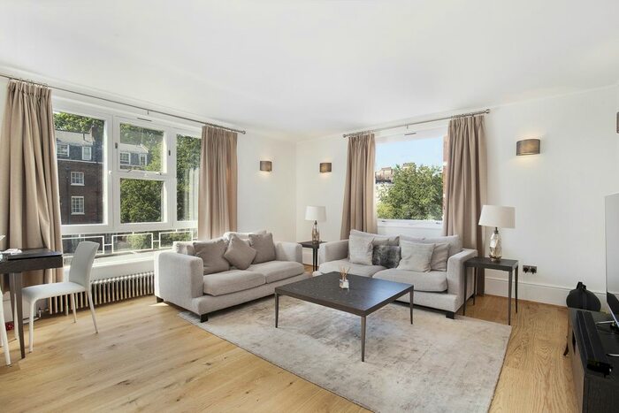 2 Bedroom Flat To Rent In Belgravia Court, Ebury Street, Belgravia, London, SW1W