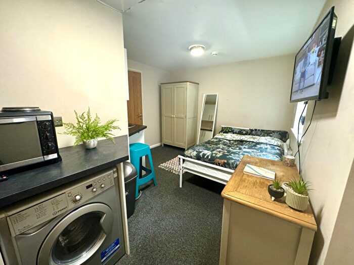 1 Bedroom House To Rent In Forster Street, Lenton, East Midlands, NG7