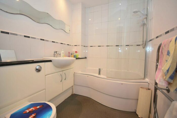 2 Bedroom Apartment To Rent In Ellis Street, Hulme, Manchester, M15