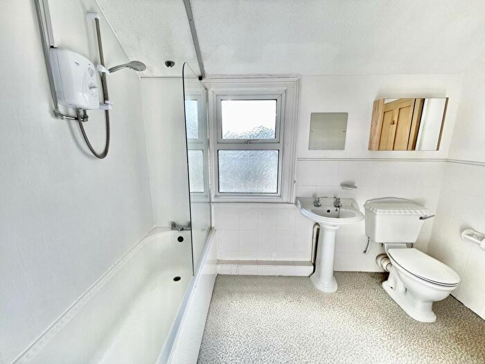 2 Bedroom Cottage To Rent In Station Road, Cholsey, OX10