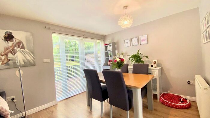 3 Bedroom Terraced House For Sale In Cotswold Place, Peterlee, SR8