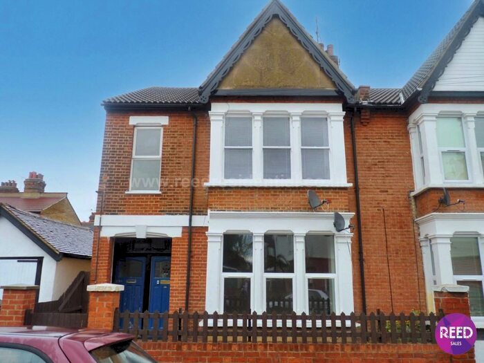 2 Bedroom Flat To Rent In Cranley Ave, Westcliff On Sea, SS0