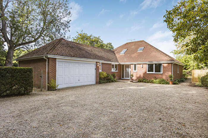 4 Bedroom Chalet For Sale In Englands Lane, Appleton, OX13