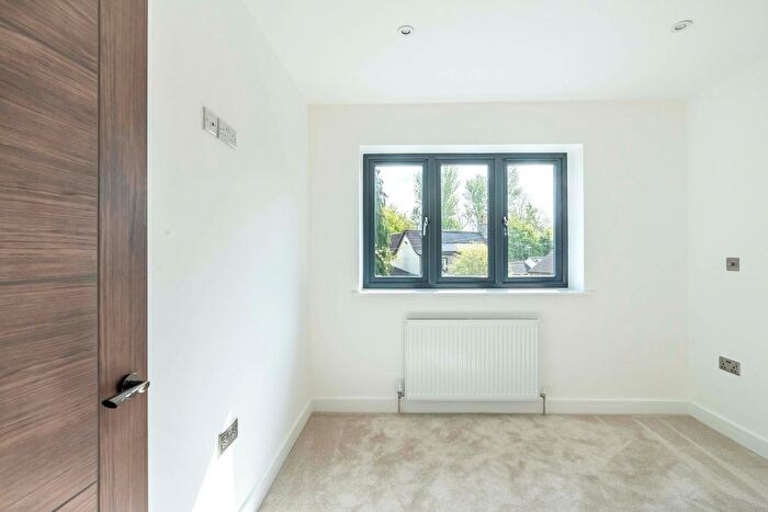 4 Bedroom Detached House For Sale In Players Close, Hambrook, Bristol, Gloucestershire, BS16