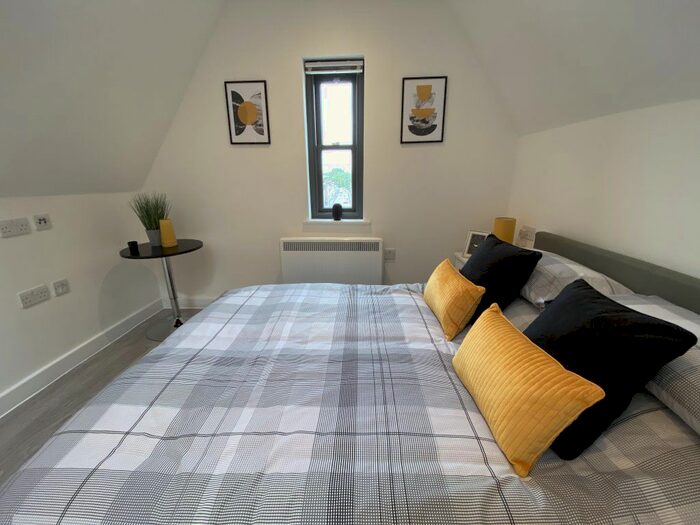 1 Bedroom Flat To Rent In St. Peters Street, Canterbury, CT1