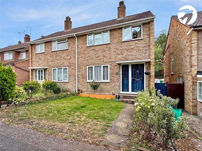 3 Bedroom Semi-Detached House For Sale In Springfield Avenue, Swanley, Kent, BR8