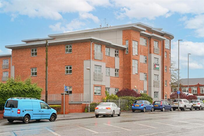 2 Bedroom Apartment For Sale In Windsor House, Mauldeth Road West, Chorlton, M21