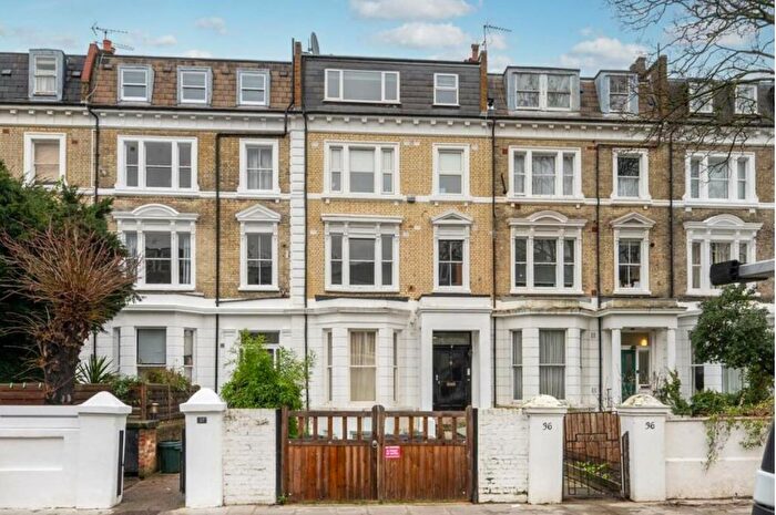 2 Bedroom Flat To Rent In Elsham Road, Brook Green, London, W14
