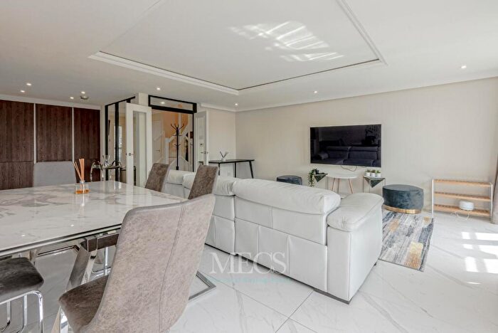 3 Bedroom Apartment To Rent In Royal Arch Apartments, The Mailbox, Wharfside Street, Birmingham, West Midlands, B1