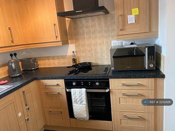2 Bedroom Flat To Rent In Barley Leaze, Chippenham, SN14