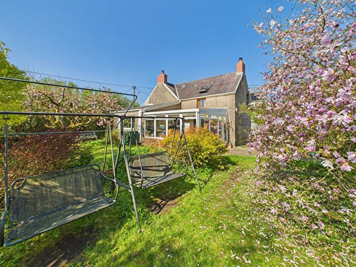 3 Bedroom Cottage For Sale In Cynheidre, Llanelli, SA15