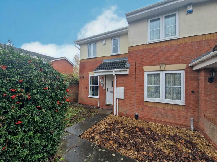 2 Bedroom Semi-Detached House To Rent In Parkside Way, Rednal, Birmingham, B31