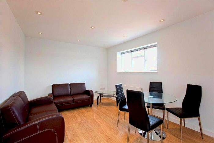 2 Bedroom Flat To Rent In Anson Road, Willesden Green, NW2