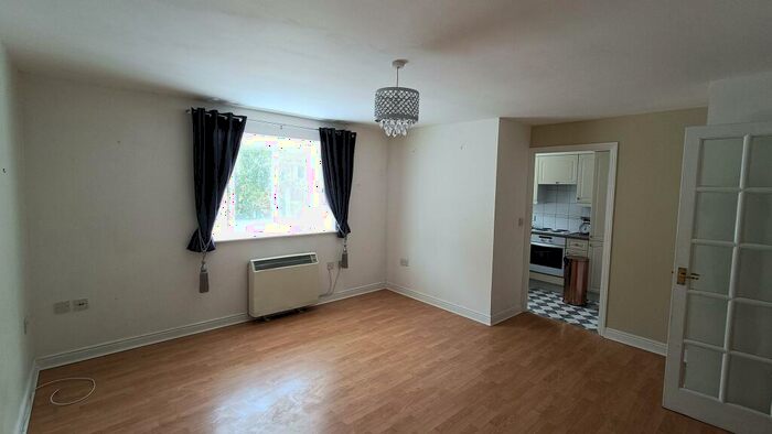 2 Bedroom Apartment To Rent In Parkinson Drive, Chelmsford, CM1
