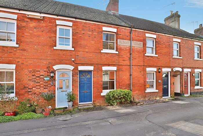 2 Bedroom Terraced House For Sale In New Street, Ringwood, Hampshire, BH24