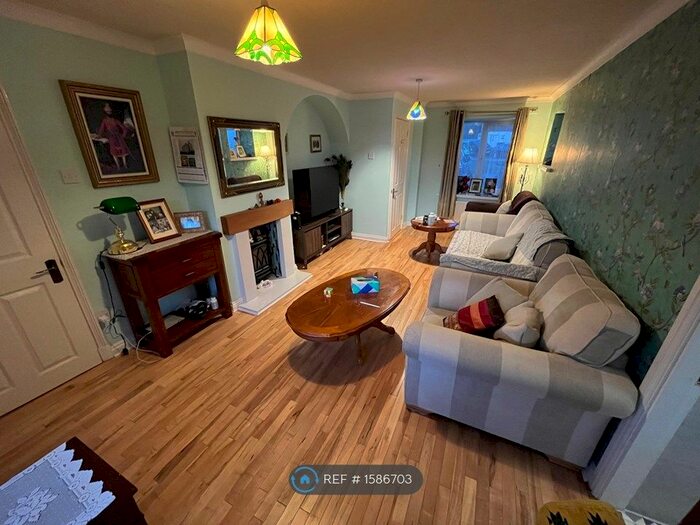 3 Bedroom Semi-Detached House To Rent In Buckley Road, Leamington Spa, CV32