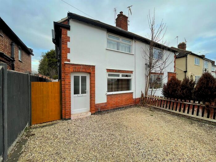 3 Bedroom Property To Rent In Kingston Avenue, Wigston, LE18